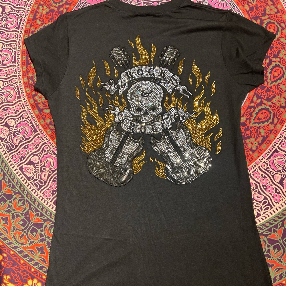 Rawyalty Womens Jeweled Skull Electric Guitar Shirt Short Sleeve Vintage Y2K